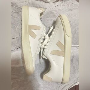 New Veja Esplar Women Leather Sneakers White Sable